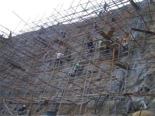 绥芬河公路桩基检测
