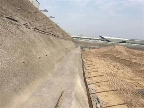 绥芬河河道边坡加固